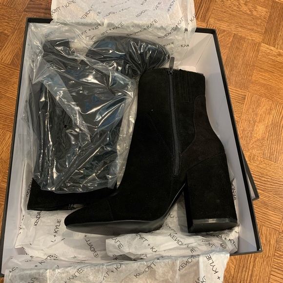 Kendall and Kendal Suede Boots - Picture 2 of 5